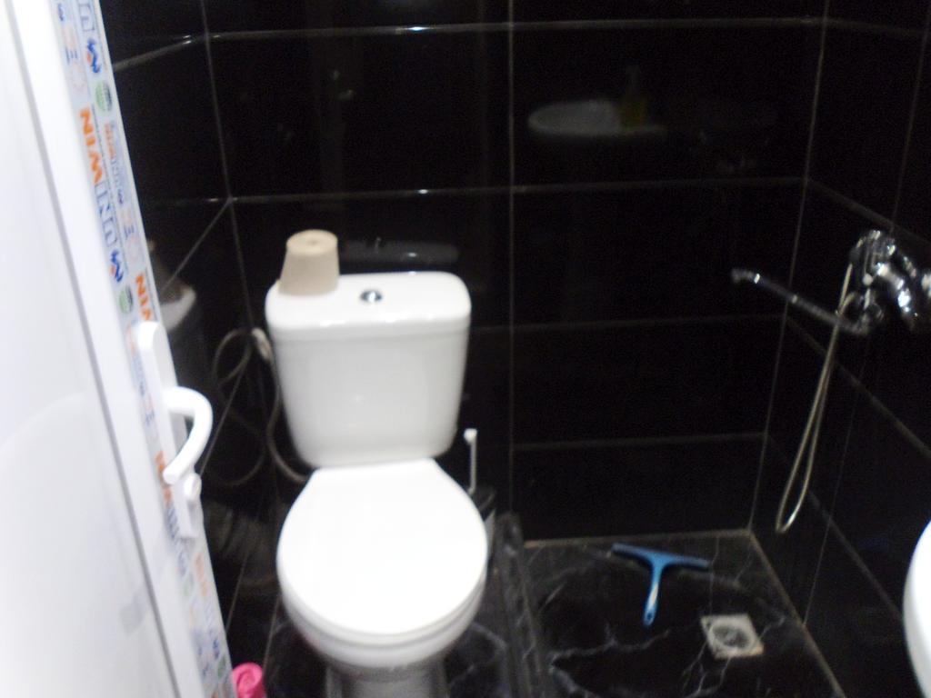 Private House In Batumi Hotel Quarto foto