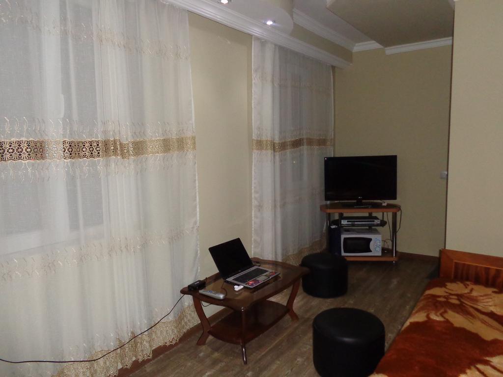 Private House In Batumi Hotel Quarto foto