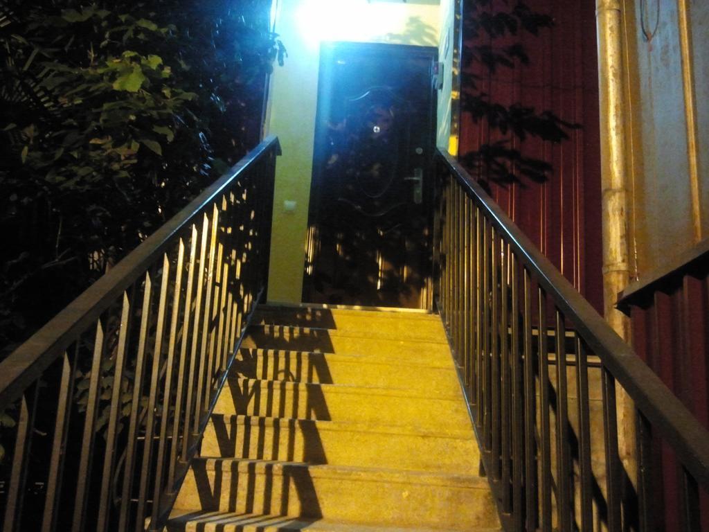 Private House In Batumi Hotel Exterior foto